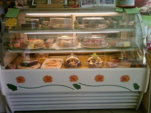 сладкарски витрини Aйси