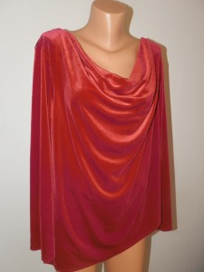 Маркови и дрехи за едри жени в големи размери на достъпни цени