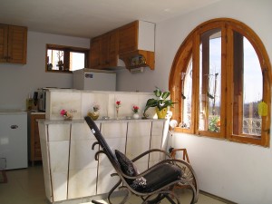 Вила с 3 самостоятелни входа и гледка към морето