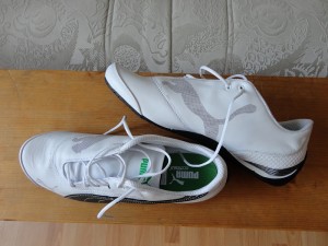 продава маратонки „Puma”