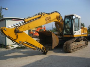 Верижен багер-Liebherr 904