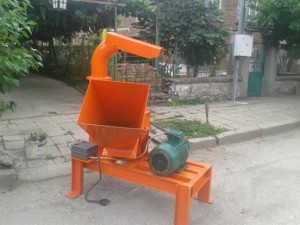Продавам дробилка за дървесен чипс за производство на пелети 0878457735