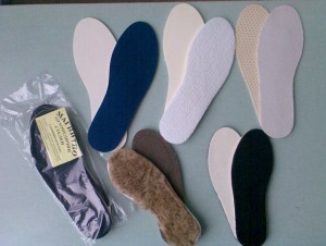 стелки,връзки,обувалки и четки за обувки
